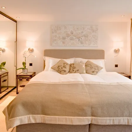 Alex Private Luxury *